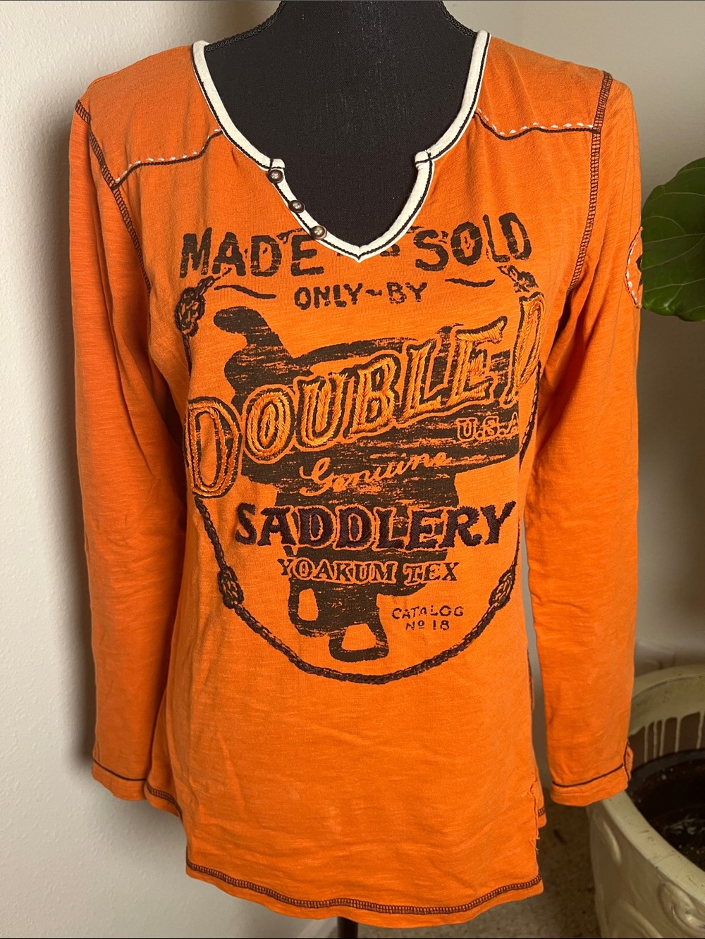Double D Ranch Women’s Vintage 100% Cotton Play Nice Be Free Orange Henley M